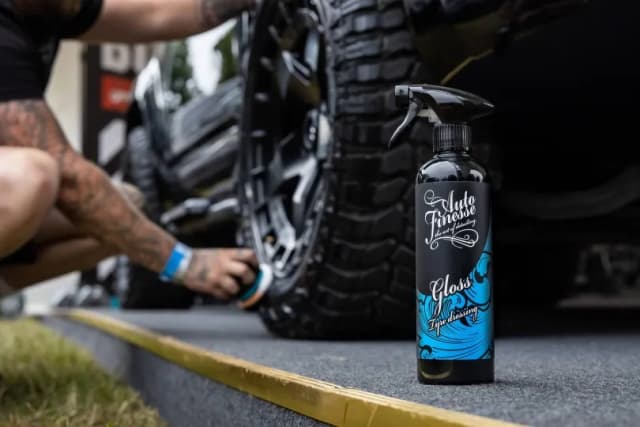Auto Finesse Gloss Rehviläike Hooldus