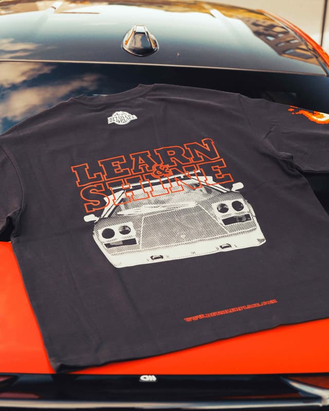 Detailer Place x Learn & Shine Limited Edition T-särk